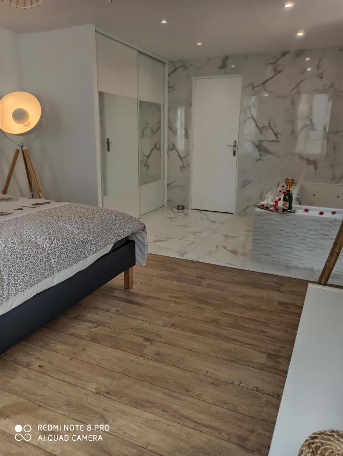 Triplex 110 M2 Centre Historique Avec Jacuzzi Dinan Διαμέρισμα Εξωτερικό φωτογραφία
