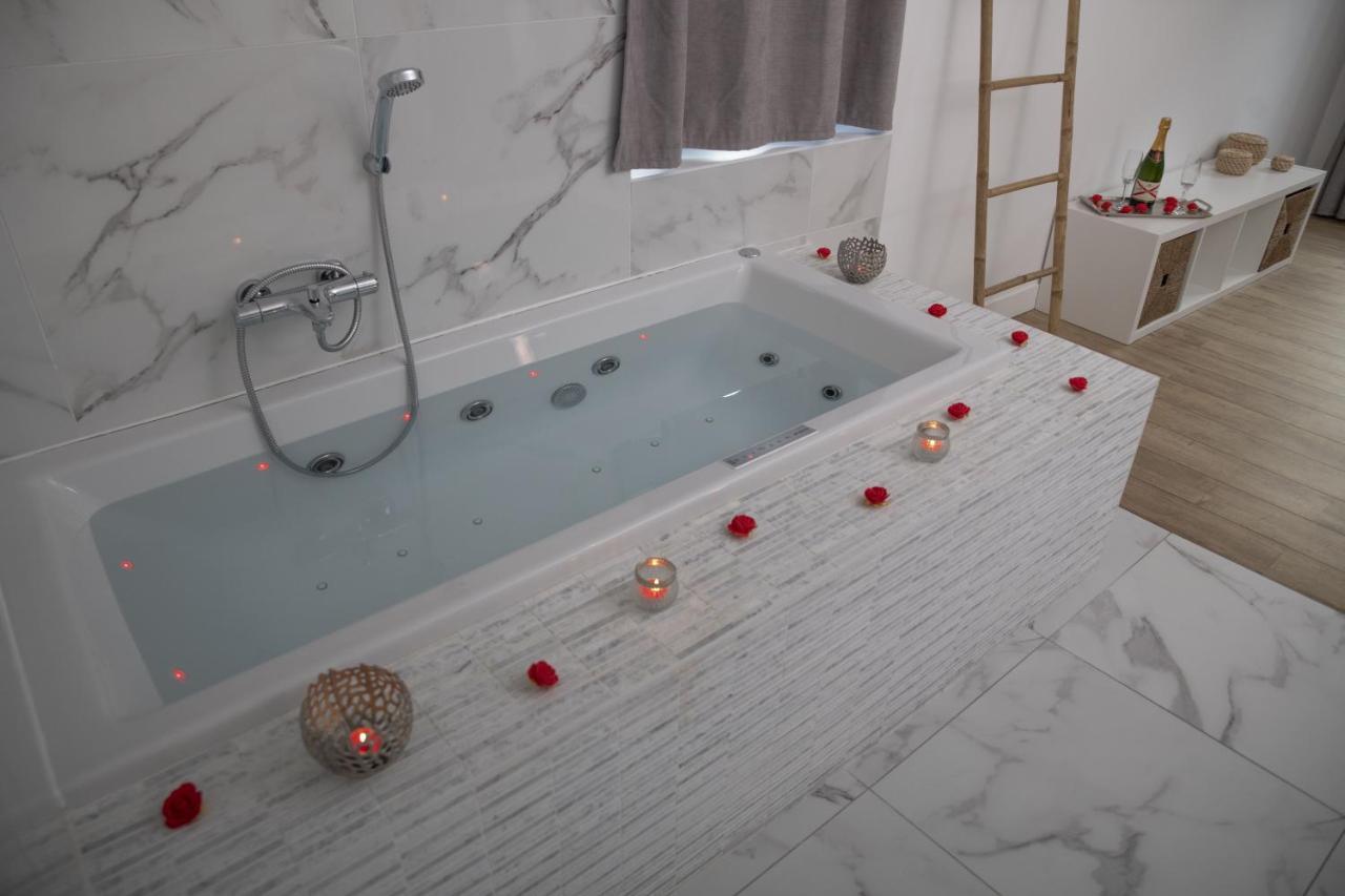 Triplex 110 M2 Centre Historique Avec Jacuzzi Dinan Διαμέρισμα Εξωτερικό φωτογραφία